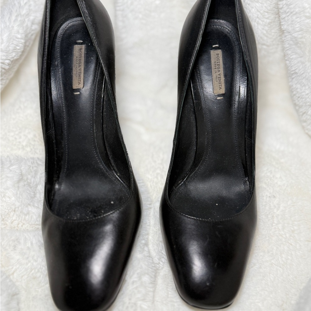 Bottega Veneta Classic Black Heels